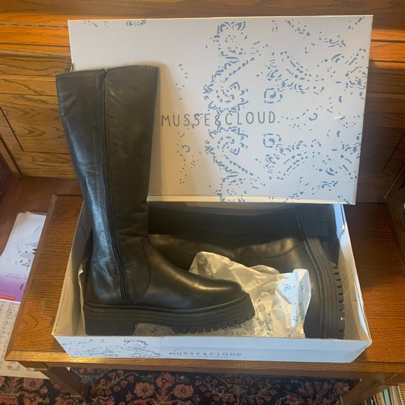 Tall Black Zip-Up Leather Boots w/Platform Soles - Picture 1 of 3